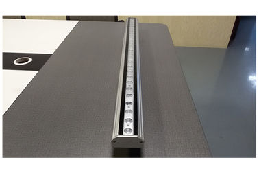Su geçirmez ve DMX kontrollü, açık RGBW (4&amp;#39;ü 1 arada) Alüminyum LED Duvar Yıkayıcı Lambaları