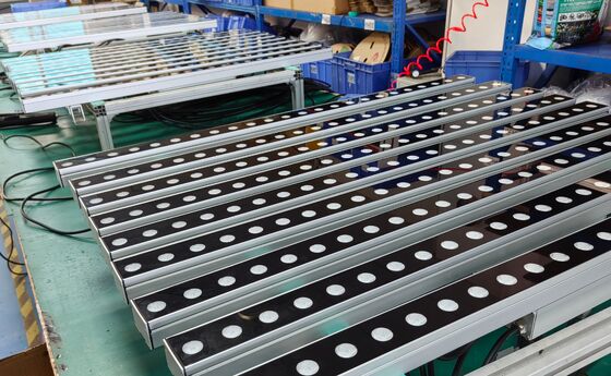 18-48W Alüminyum LED Duvar Profili 24pcs LED Işık Kaynağı İç ve Dış Duvar Işıklandırma Projeleri için Uygun