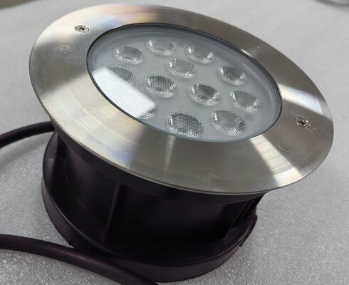 100lmw LED Havuz Aydınlatması RGB Renk Seçenekleri Su Geçirmez Işıklar İç ve Dış Mekan Yüzme Havuzu Ortamları İçin Uygun