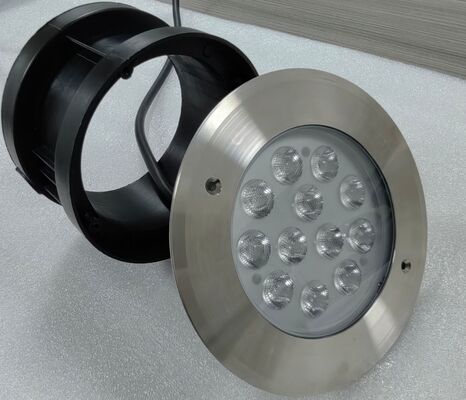 Uzaktan Kumanda Açma Kapama DMX Dali LED Yüzme Havuzu Aydınlatmaları, 100lmw Işık Verimliliği ve 15 30 45 60 Derece Işın Açısı Özellikli