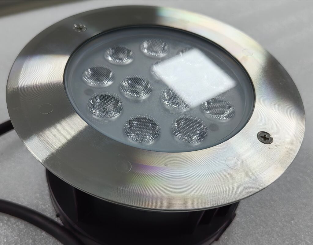 RGB Renk Değiştirme LED Yüzme Havuzu Işıkları IP68 60 Derece Çakışlıklı Suya Karşı Dayanıklı Su Altı Işıklandırma Çözümleri